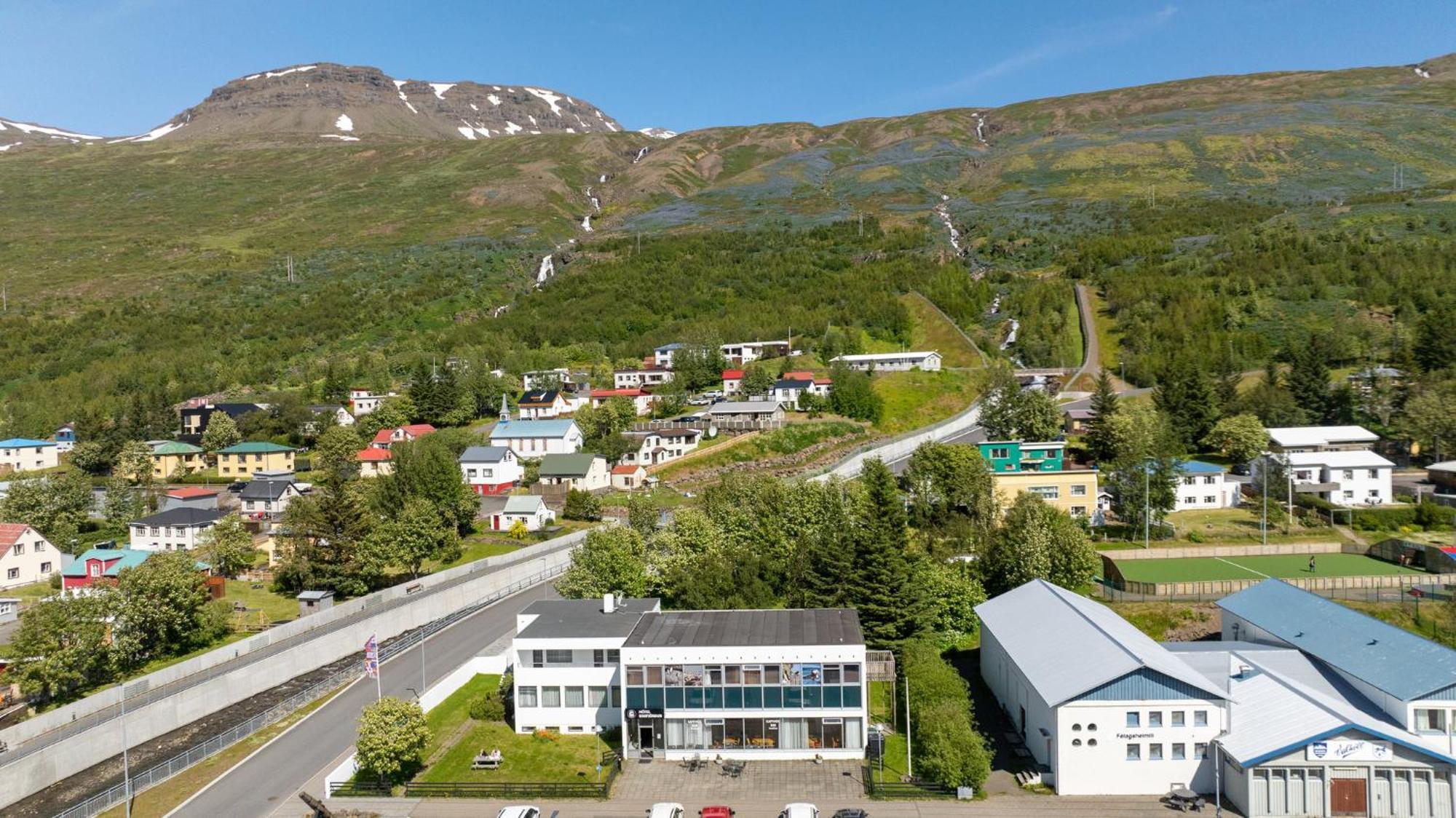 埃斯基菲厄泽酒店 Eskifjörður 外观 照片